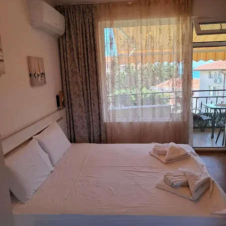 Larenta * Sveti Vlas